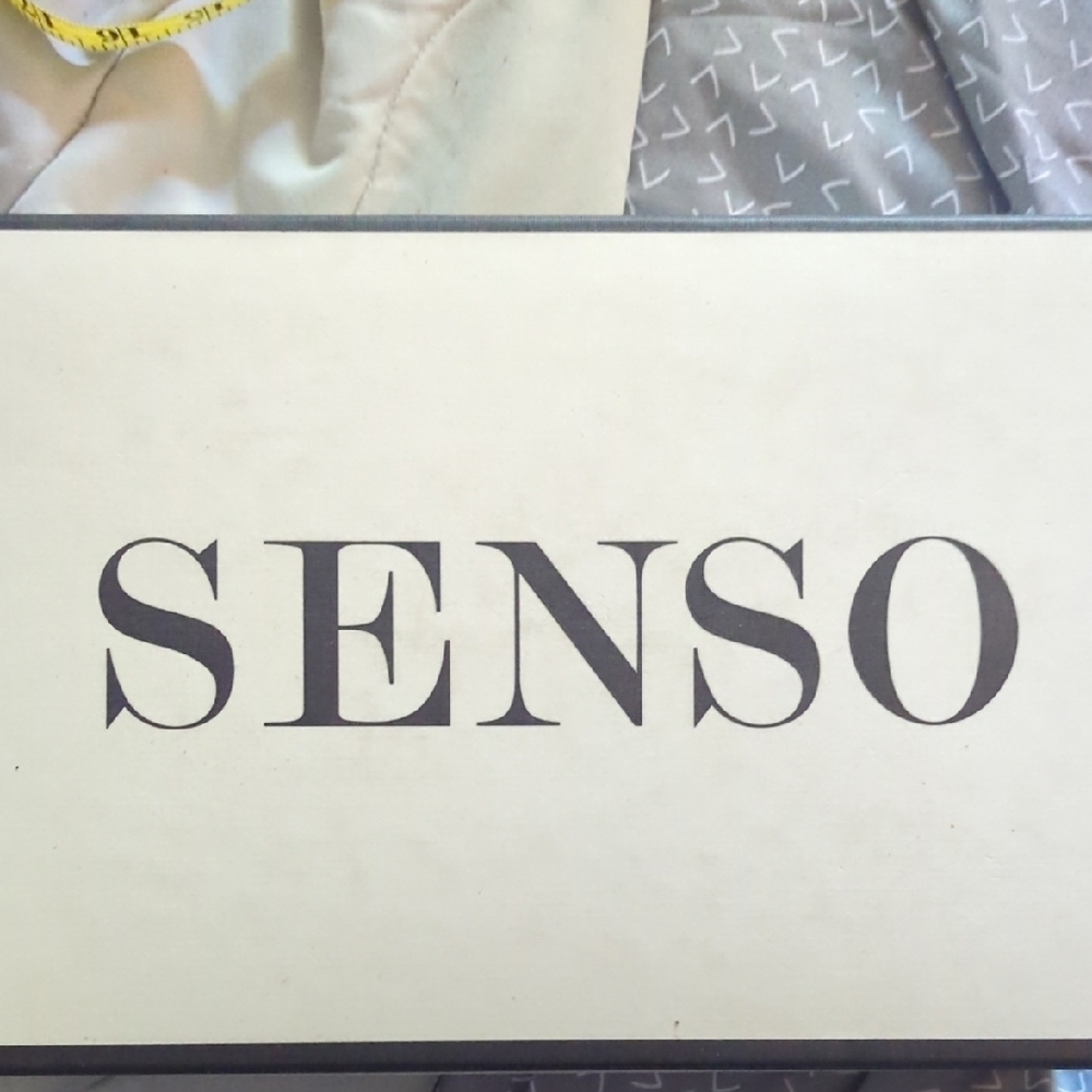 NWT SENSO Black Leather Ankle Boots with Gold Trim – EU 38 – BNIB - Picture 9 of 10